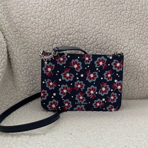 NWT Kate Spade 🌺 Crossbody♠️ - Picture 3 of 8